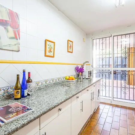 Hébergement de vacances Lovely In With Kitchen Tomares