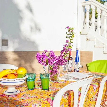 Hébergement de vacances Lovely In With Kitchen *